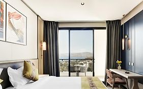 April Hotel